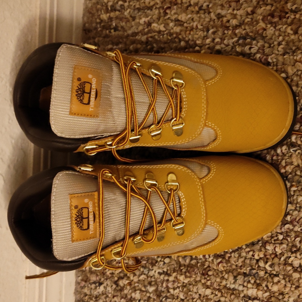 Shoe